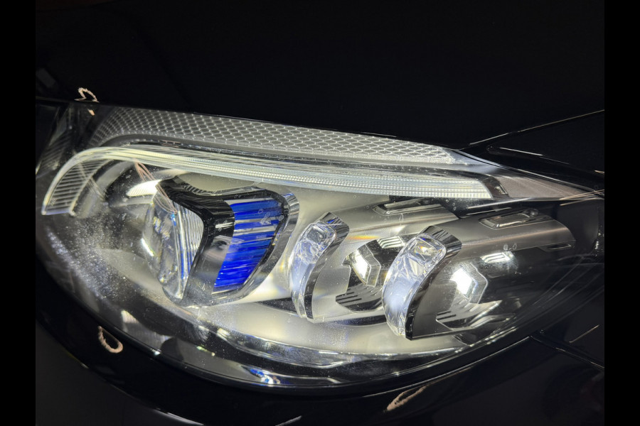Mercedes-Benz C-Klasse 180 Business Solution|AMG|Camera|Lane Ass|Leder|69.000 KM|Facelift|Groot scherm|Garantie