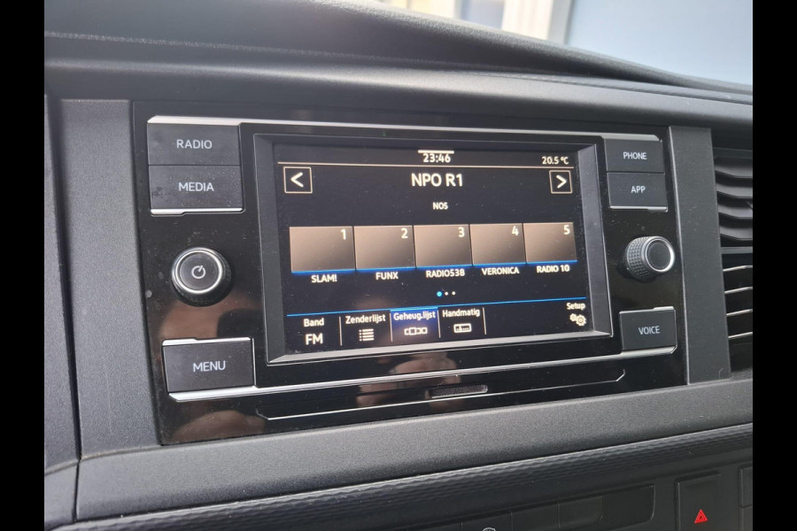 Volkswagen Transporter 2.0 TDI L2H1 30 Comfortline CARPLAY / L2H1 / CRUISE CONTROLE / AIRCO / EURO 6