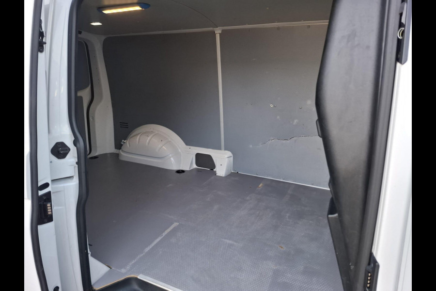 Volkswagen Transporter 2.0 TDI L2H1 30 Comfortline CARPLAY / L2H1 / CRUISE CONTROLE / AIRCO / EURO 6