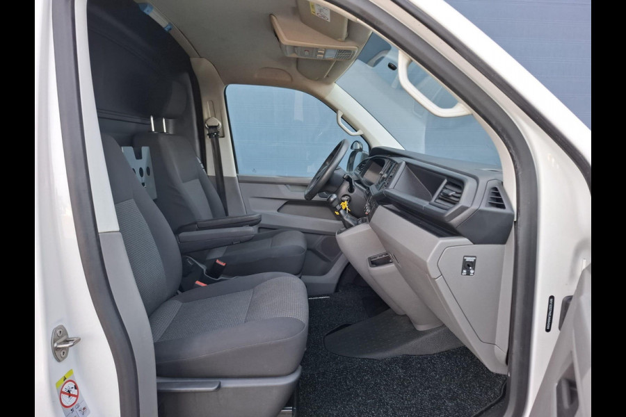 Volkswagen Transporter 2.0 TDI L2H1 30 Comfortline CARPLAY / L2H1 / CRUISE CONTROLE / AIRCO / EURO 6