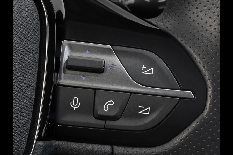 Peugeot 308 SW 1.6 Plug-in Hybrid 225 GT Camera Navigatie Apple Carplay Adaptive Cruise Control Stoelmassage Android Auto Camera Parkeersensoren  Stoelverwarming FULL LED Climate Control Virtual Cockpit Lichtmetalen velgen