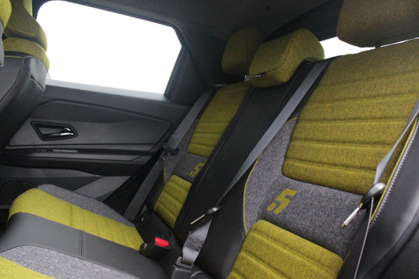 Renault 5 COMFORT RANGE ICONIC CINQ 150PK 52 kWh | PACK WINTER: ELEKTRISCH VERWARMBARE VOORSTOELEN/ELEKTRISCH VERWARMBAAR STUURWIEL/BESTUURDERSSTOEL MET ELEKTRISCH VERSTELBARE LENDESTEUN/IN HOOGTE VERSTELBARE PASSAGIERSSTOEL | PACK PREMIUM SOUND HARMAN KARDON: 9 SPEAKERS WAARVAN 1 SUBWOOFER/VERMOGEN 410 WATT/5 GELUIDSSFEREN: STUDIO/PODCAST/CONCERT/CLUB EN IMMERSION | PACK PARKING: FULL EASY PARK ASSIST MET PARKEERSENSOREN AAN VOOR EN ZIJKANT | PACK SAFETY & ADVANCED DRIVING ASSIST: INTELLIGENT ADAPTIVE CRUISE CONTROL,GEBRUIKT KAARTDATA OM SNELHEID AAN TE PASSEN/ACCUPANT SAFETY E