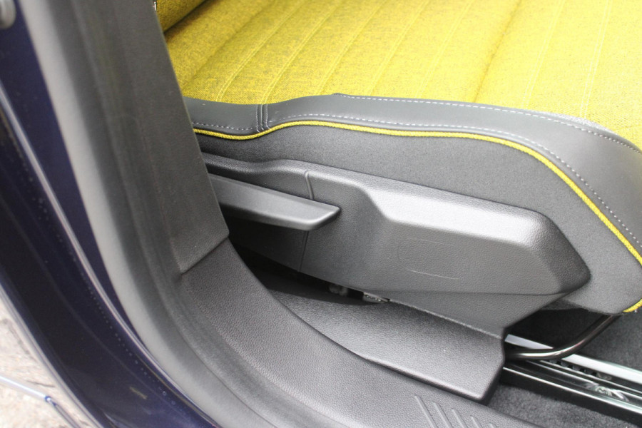 Renault 5 COMFORT RANGE ICONIC CINQ 150PK 52 kWh | PACK WINTER: ELEKTRISCH VERWARMBARE VOORSTOELEN/ELEKTRISCH VERWARMBAAR STUURWIEL/BESTUURDERSSTOEL MET ELEKTRISCH VERSTELBARE LENDESTEUN/IN HOOGTE VERSTELBARE PASSAGIERSSTOEL | PACK PREMIUM SOUND HARMAN KARDON: 9 SPEAKERS WAARVAN 1 SUBWOOFER/VERMOGEN 410 WATT/5 GELUIDSSFEREN: STUDIO/PODCAST/CONCERT/CLUB EN IMMERSION | PACK PARKING: FULL EASY PARK ASSIST MET PARKEERSENSOREN AAN VOOR EN ZIJKANT | PACK SAFETY & ADVANCED DRIVING ASSIST: INTELLIGENT ADAPTIVE CRUISE CONTROL,GEBRUIKT KAARTDATA OM SNELHEID AAN TE PASSEN/ACCUPANT SAFETY E