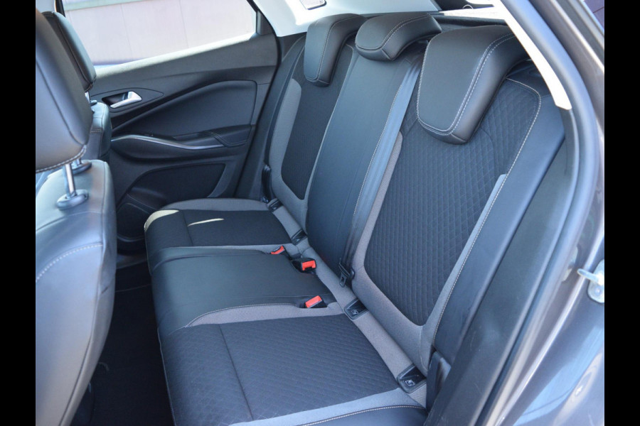 Opel Grandland X 1.2 Turbo Business Edition | 130 PK | NAVI| CLIMATE CONTROL | STOELVERWARMING | AGR STOEL | PARKEERSENSOREN MET CAMERA