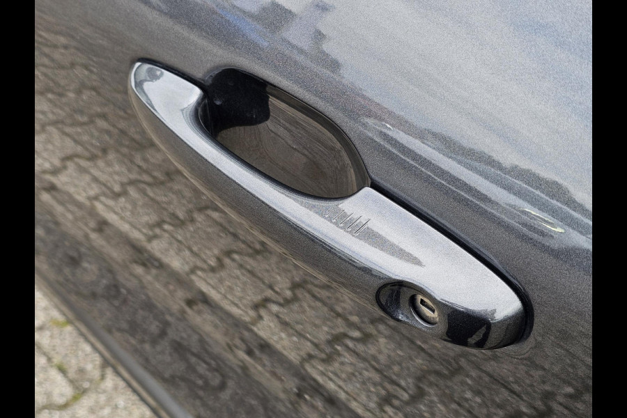 Ford Kuga 2.5 PHEV ST-Line X Trekhaak | Panorama Dak | Winter Pack | Adaptieve Cruise | Alcantara leder | Dodehoekdetectie etc.