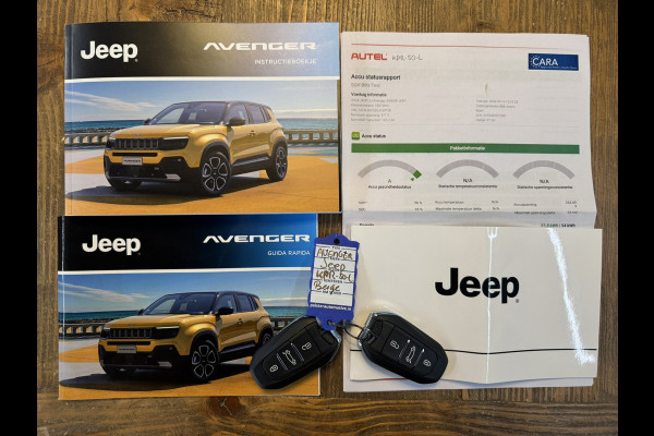 Jeep Avenger Summit 54 kWh SOH 96% Clima Camera Carplay Adaptive Cruise PDC voor en achter Half Leder