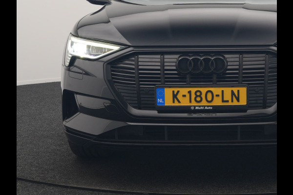 Audi e-tron 50 Quattro S Line 71 kWh 313pk Dealer O.H. | Panodak | Luchtvering | Head Up | Adaptive Cruise | Bang & Olufsen | Camera | Matrix LED | Alcantara Sportstoelen Memory & Verwarmd | Sfeerverlichting | Apple Carplay | Keyless | Blis |