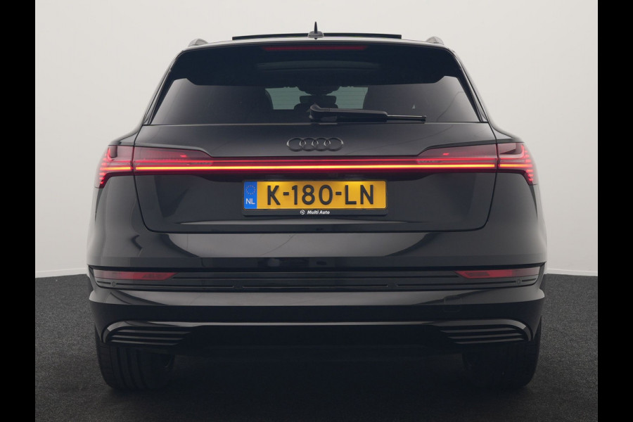 Audi e-tron 50 Quattro S Line 71 kWh 313pk Dealer O.H. | Panodak | Luchtvering | Head Up | Adaptive Cruise | Bang & Olufsen | Camera | Matrix LED | Alcantara Sportstoelen Memory & Verwarmd | Sfeerverlichting | Apple Carplay | Keyless | Blis |