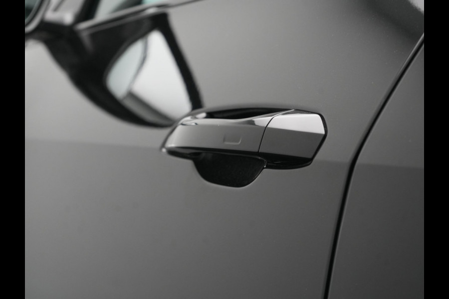 Audi e-tron 50 Quattro S Line 71 kWh 313pk Dealer O.H. | Panodak | Luchtvering | Head Up | Adaptive Cruise | Bang & Olufsen | Camera | Matrix LED | Alcantara Sportstoelen Memory & Verwarmd | Sfeerverlichting | Apple Carplay | Keyless | Blis |