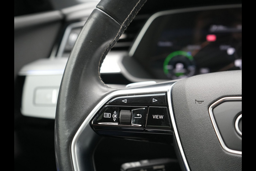 Audi e-tron 50 Quattro S Line 71 kWh 313pk Dealer O.H. | Panodak | Luchtvering | Head Up | Adaptive Cruise | Bang & Olufsen | Camera | Matrix LED | Alcantara Sportstoelen Memory & Verwarmd | Sfeerverlichting | Apple Carplay | Keyless | Blis |