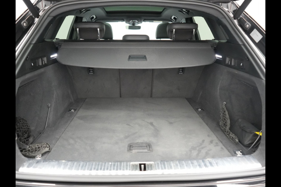 Audi e-tron 50 Quattro S Line 71 kWh 313pk Dealer O.H. | Panodak | Luchtvering | Head Up | Adaptive Cruise | Bang & Olufsen | Camera | Matrix LED | Alcantara Sportstoelen Memory & Verwarmd | Sfeerverlichting | Apple Carplay | Keyless | Blis |