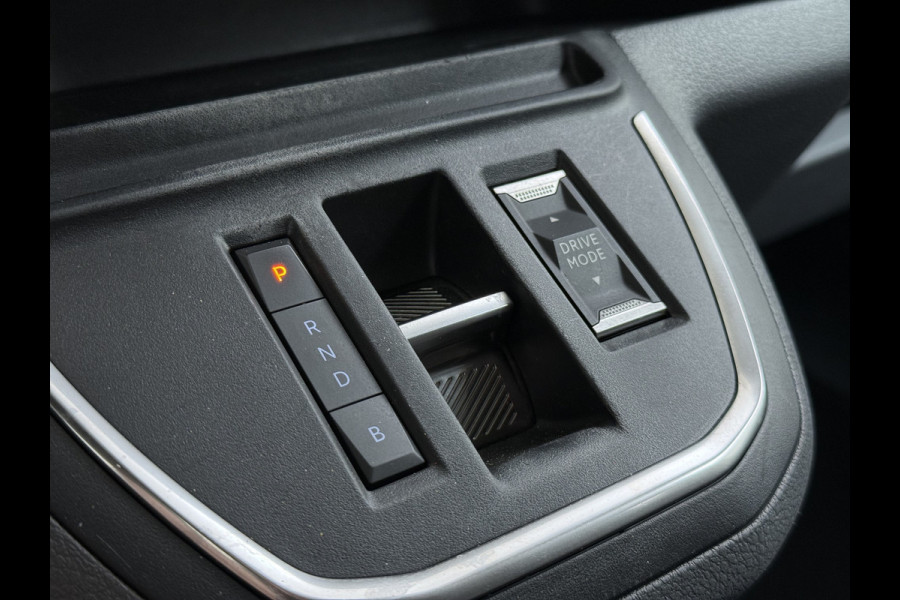 Peugeot e-Expert Automaat 50kWh Incl Btw SOH 92% 9-Persoons Navi* Apple Carplay Android Auto Airco Cruise Control Privacy Glas DAB Isofix Bluetooth Dealeronderhouden Origineel Nederlandse Auto
