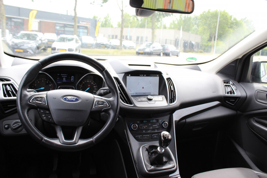 Ford Kuga 1.5 EcoBoost ST Line multimedia navi trekhaak keyless clima vol opties