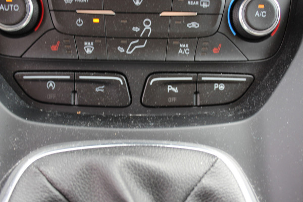 Ford Kuga 1.5 EcoBoost ST Line multimedia navi trekhaak keyless clima vol opties