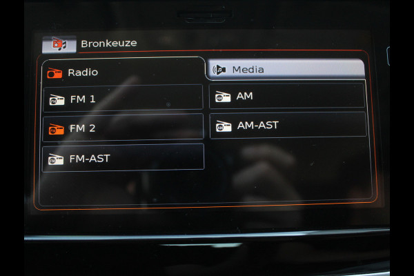 Suzuki S-Cross 1.0 Boosterjet Exclusive CLIMATE | CARPLAY | CAMERA | LED | STOELVERW | CRUISE | LMV17 | AFNBTRHAAK