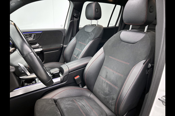 Mercedes-Benz Glb 250 4MATIC Premium Plus VOL! (Panorama, Burmester, Trekhaak, SfeerV, 360 camera, Lane Assist, AutoPilot, Etc)
