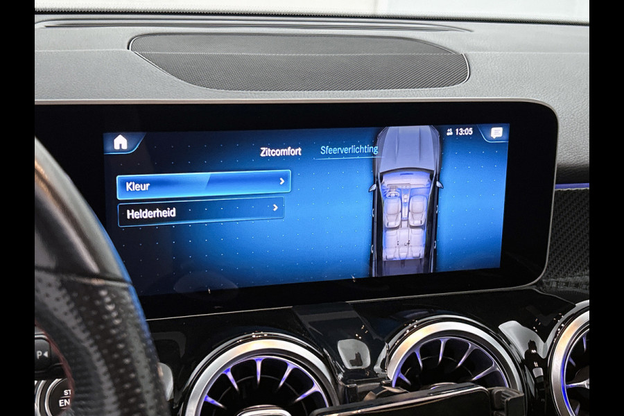 Mercedes-Benz Glb 250 4MATIC Premium Plus VOL! (Panorama, Burmester, Trekhaak, SfeerV, 360 camera, Lane Assist, AutoPilot, Etc)