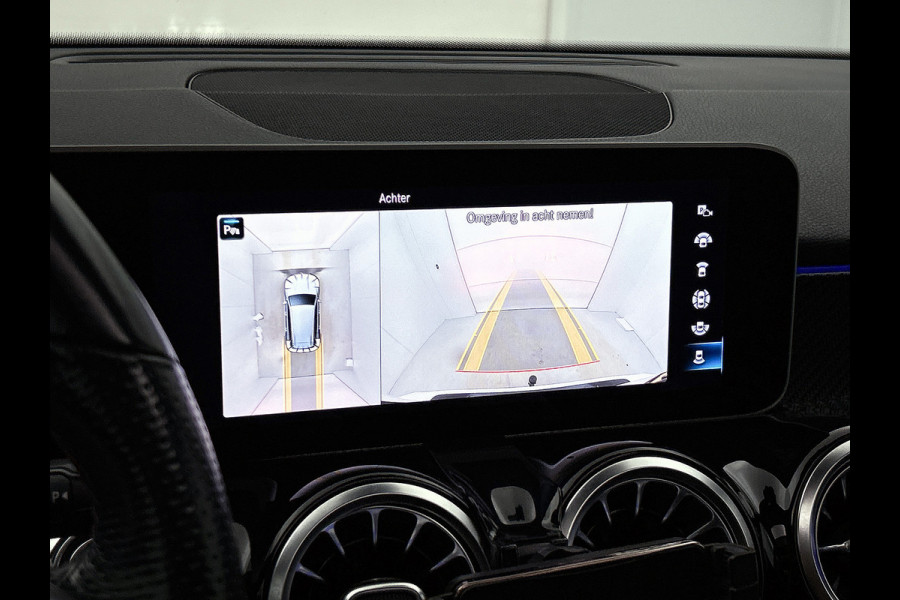 Mercedes-Benz Glb 250 4MATIC Premium Plus VOL! (Panorama, Burmester, Trekhaak, SfeerV, 360 camera, Lane Assist, AutoPilot, Etc)