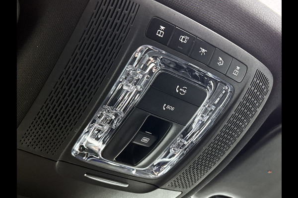 Mercedes-Benz Glb 250 4MATIC Premium Plus VOL! (Panorama, Burmester, Trekhaak, SfeerV, 360 camera, Lane Assist, AutoPilot, Etc)