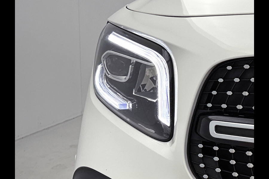 Mercedes-Benz Glb 250 4MATIC Premium Plus VOL! (Panorama, Burmester, Trekhaak, SfeerV, 360 camera, Lane Assist, AutoPilot, Etc)
