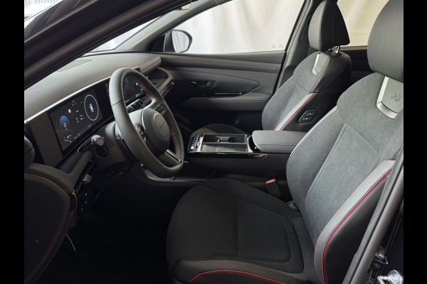 Hyundai Tucson 1.6 T-GDI PHEV LUXE N-LINE NIEUWE AUTO 360° CAMERA ELEK.KLEP ELEK.STOEL MET GEHEUGEN VERWARMD SUBWOOFER 19" LMV ZWARTE HEMEL STU PLUG IN HYBRIDE