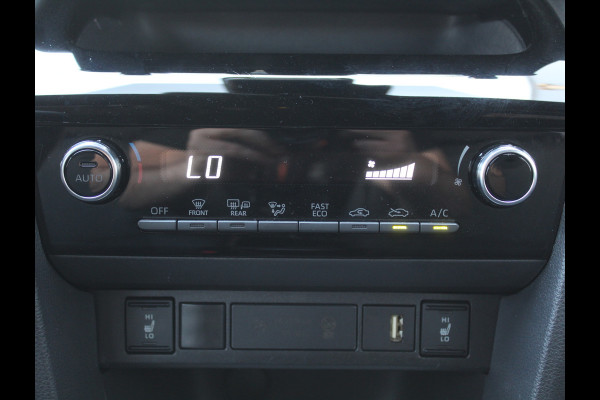 Toyota Yaris Cross 1.5 Hybrid Dynamic CAMERA | CARPLAY | ADAPCRUISE | LMV17 | LED | CLIMATE | STOELVERW | DAB
