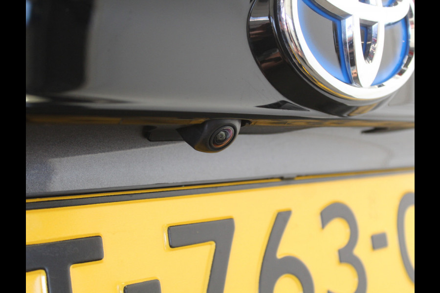 Toyota Yaris Cross 1.5 Hybrid Dynamic CAMERA | CARPLAY | ADAPCRUISE | LMV17 | LED | CLIMATE | STOELVERW | DAB