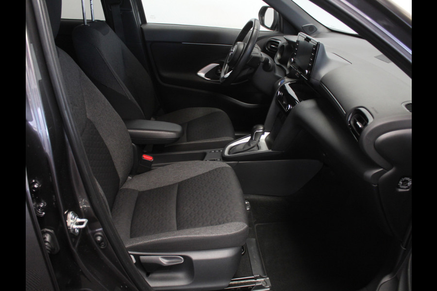 Toyota Yaris Cross 1.5 Hybrid Dynamic CAMERA | CARPLAY | ADAPCRUISE | LMV17 | LED | CLIMATE | STOELVERW | DAB
