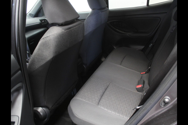 Toyota Yaris Cross 1.5 Hybrid Dynamic CAMERA | CARPLAY | ADAPCRUISE | LMV17 | LED | CLIMATE | STOELVERW | DAB
