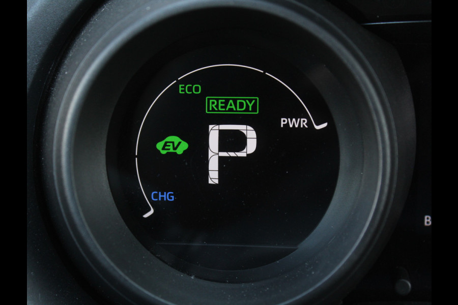 Toyota Yaris Cross 1.5 Hybrid Dynamic CAMERA | CARPLAY | ADAPCRUISE | LMV17 | LED | CLIMATE | STOELVERW | DAB