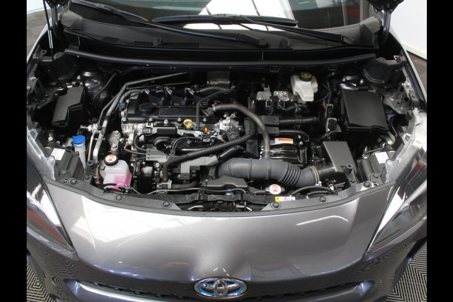 Toyota Yaris Cross 1.5 Hybrid Dynamic CAMERA | CARPLAY | ADAPCRUISE | LMV17 | LED | CLIMATE | STOELVERW | DAB