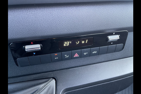 Mercedes-Benz Sprinter 317 1.9 CDI 170pk L2H2 DC 7 persoons / rijklaar € 37.950 ex btw / lease vanaf € 936 / climate control / trekhaak 3500 kg optie / achteruit rijcamera !