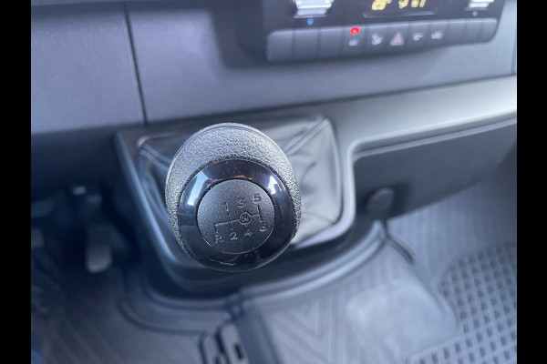 Mercedes-Benz Sprinter 317 1.9 CDI 170pk L2H2 DC 7 persoons / rijklaar € 37.950 ex btw / lease vanaf € 936 / climate control / trekhaak 3500 kg optie / achteruit rijcamera !
