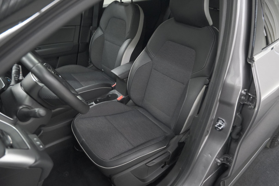Renault Captur 1.6 E-Tech full hybrid 145 techno | Camera | Parkeersensoren | Cruise Control | Apple Carplay | Navigatie | Hoge Instap