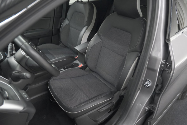 Renault Captur 1.6 E-Tech full hybrid 145 techno | Camera | Parkeersensoren | Cruise Control | Apple Carplay | Navigatie | Hoge Instap