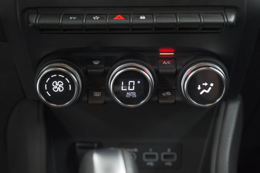 Renault Captur 1.6 E-Tech full hybrid 145 techno | Camera | Parkeersensoren | Cruise Control | Apple Carplay | Navigatie | Hoge Instap