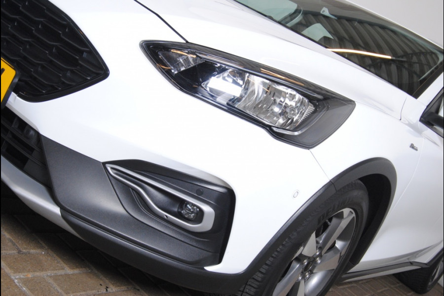 Ford FOCUS Wagon 1.0 EcoB. Tr Ed. bns