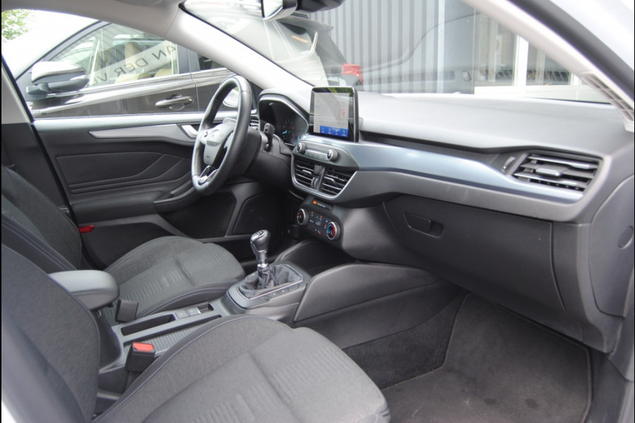 Ford FOCUS Wagon 1.0 EcoB. Tr Ed. bns