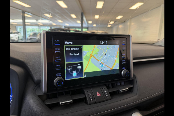 Toyota RAV4 2.5 HYBRID 4WD DYNAMIC PACK GARANTIE TOT 05-2031! SLECHTS 39.000 KM! 1650 KG TREKGEWICHT. STUUR & STOELVERWARMING . NAVIGATIE .PDC V & A .