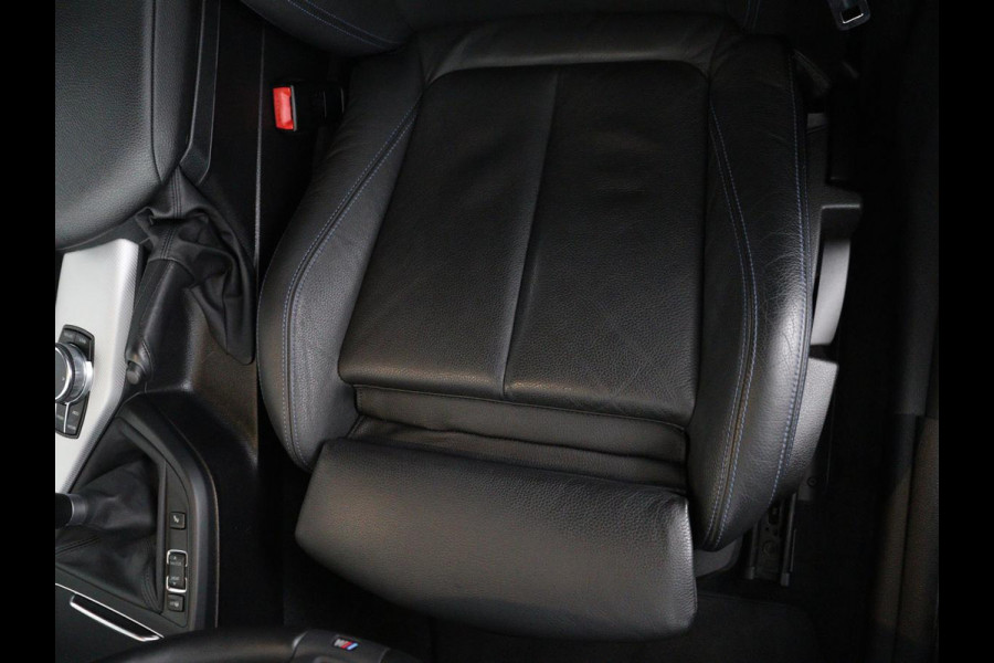 BMW 1-serie 118i High Executive M-SPORT | Leder | Full LED | Climate control | Stoelverwarming | Park assist | Cruise control | DAB | Bluetooth | Sfeerverlichting |