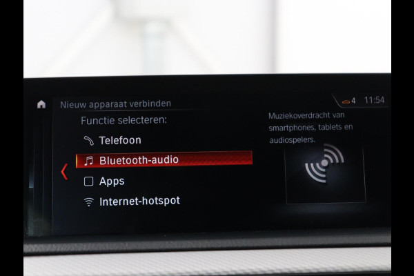 BMW 1-serie 118i High Executive M-SPORT | Leder | Full LED | Climate control | Stoelverwarming | Park assist | Cruise control | DAB | Bluetooth | Sfeerverlichting |
