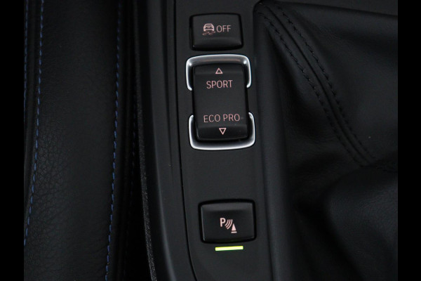 BMW 1-serie 118i High Executive M-SPORT | Leder | Full LED | Climate control | Stoelverwarming | Park assist | Cruise control | DAB | Bluetooth | Sfeerverlichting |