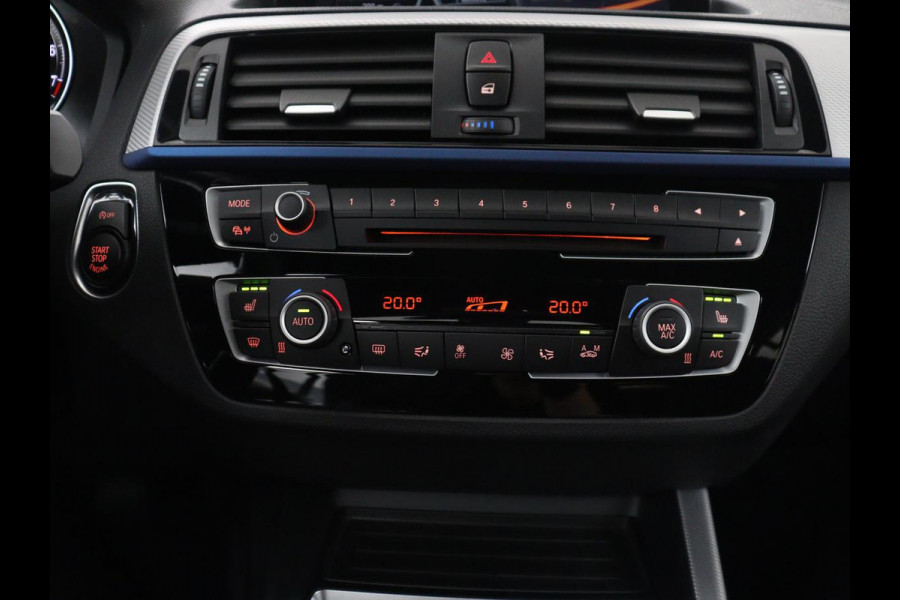 BMW 1-serie 118i High Executive M-SPORT | Leder | Full LED | Climate control | Stoelverwarming | Park assist | Cruise control | DAB | Bluetooth | Sfeerverlichting |
