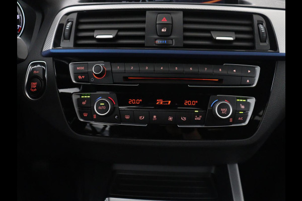 BMW 1-serie 118i High Executive M-SPORT | Leder | Full LED | Climate control | Stoelverwarming | Park assist | Cruise control | DAB | Bluetooth | Sfeerverlichting |