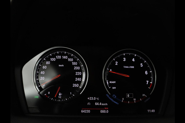 BMW 1-serie 118i High Executive M-SPORT | Leder | Full LED | Climate control | Stoelverwarming | Park assist | Cruise control | DAB | Bluetooth | Sfeerverlichting |