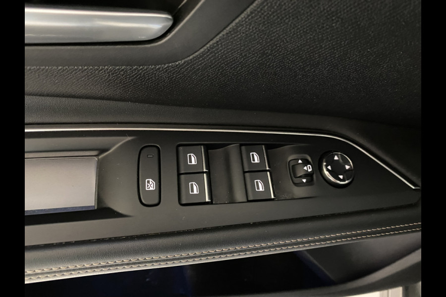 Peugeot 5008 1.2 PureTech GT 7 Persoons Panoramadak / Trekhaak / Alcantara / Carplay /
