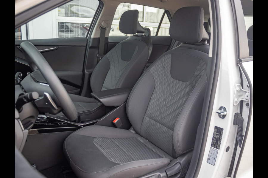Kia Niro EV Light Edition 64.8 kWh l SOH 98.8% | Navigatie | Achteruitrijcamera | Airco | Cruise control Adaptieve | SOH 98,6