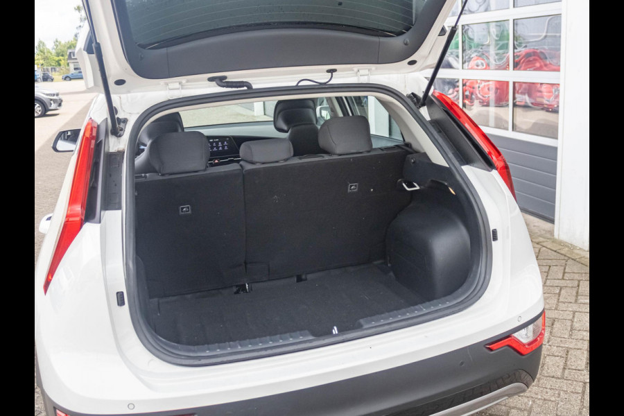 Kia Niro EV Light Edition 64.8 kWh l SOH 98.8% | Navigatie | Achteruitrijcamera | Airco | Cruise control Adaptieve | SOH 98,6