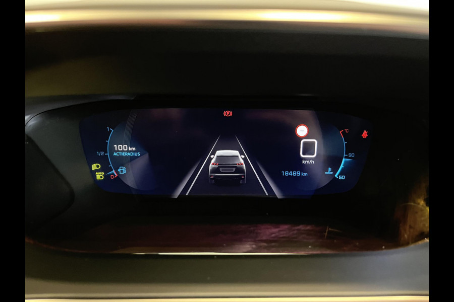 Peugeot 2008 1.2 130pk Turbo GT Climate control Cruise control LED Achteruitrij camera Navigatie Apple Carplay/Android Auto Parkeersensor achter