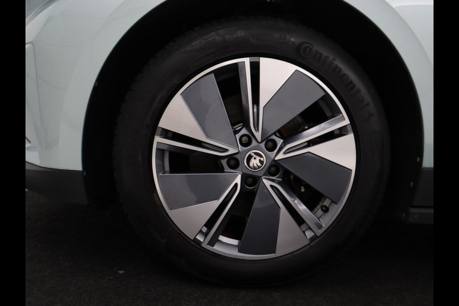 Škoda Enyaq iV 60 | 93.7 % SOH | Cruise control | Camera | 93.7 % SOH | Cruise control | Camera | Carplay | Half Leder | Sfeerverlichting | Climate control |